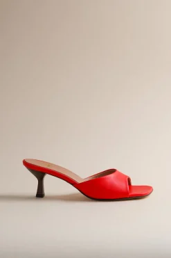 Tuesday Mule In Tomato