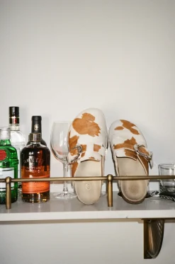 Women's Greg Shoe In Brown Cow